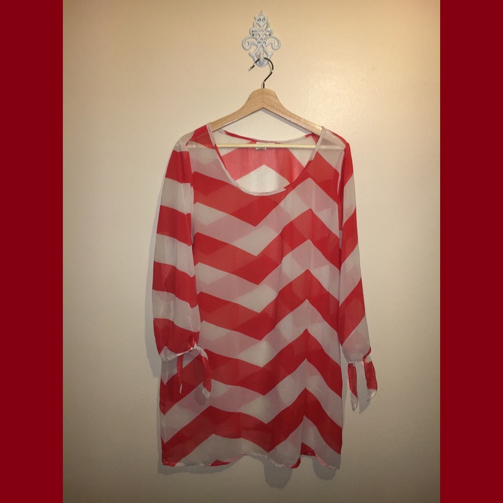 LAGACI chevron pattern sheer blouse size Large